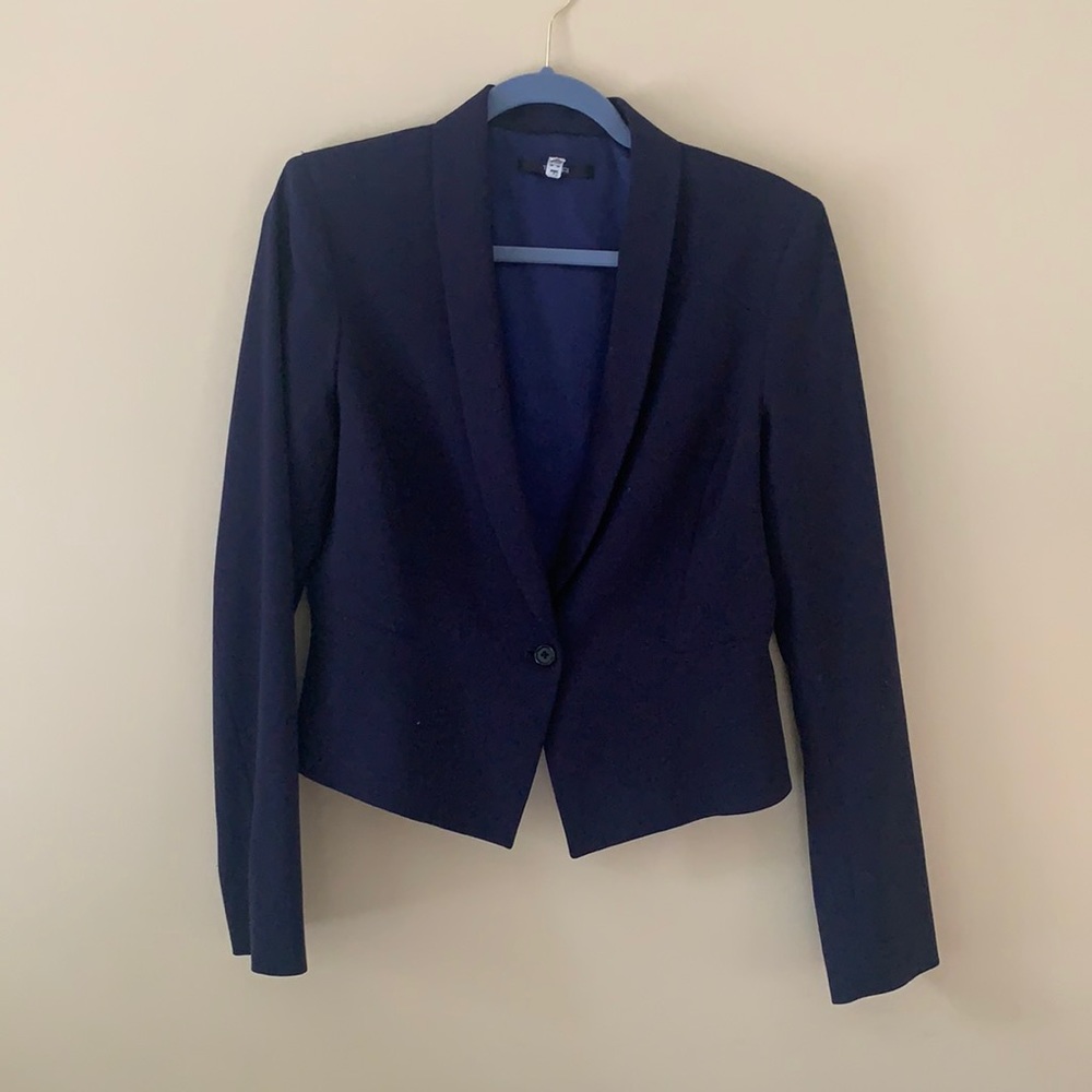 Tahari Navy Cropped Blazer